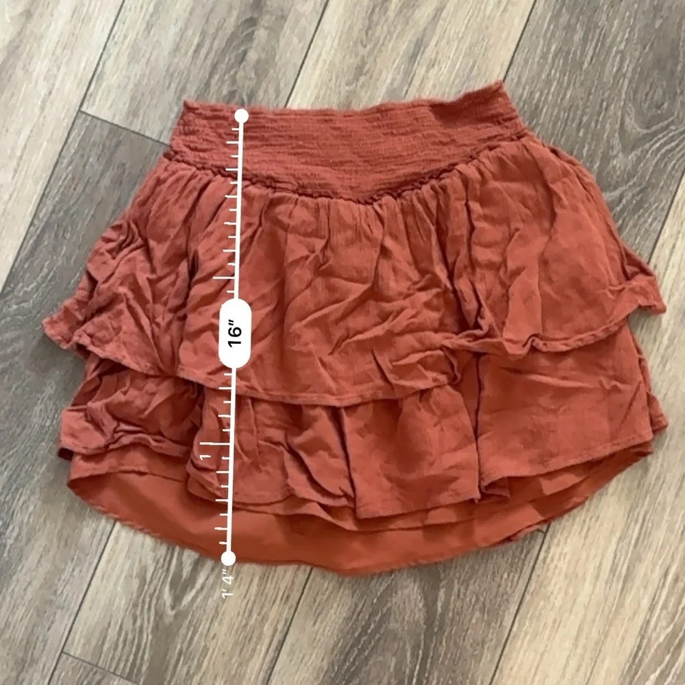 Hollister Tiered Ruffle Mini Skirt in Rust Size L